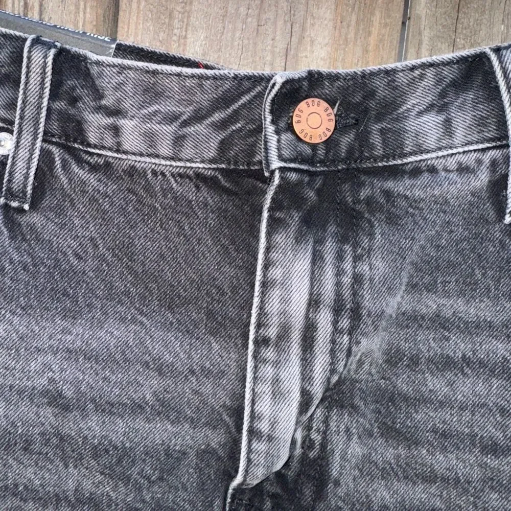Urban Outfitters BDG Girlfriend High-Waisted Denim Short Size 30